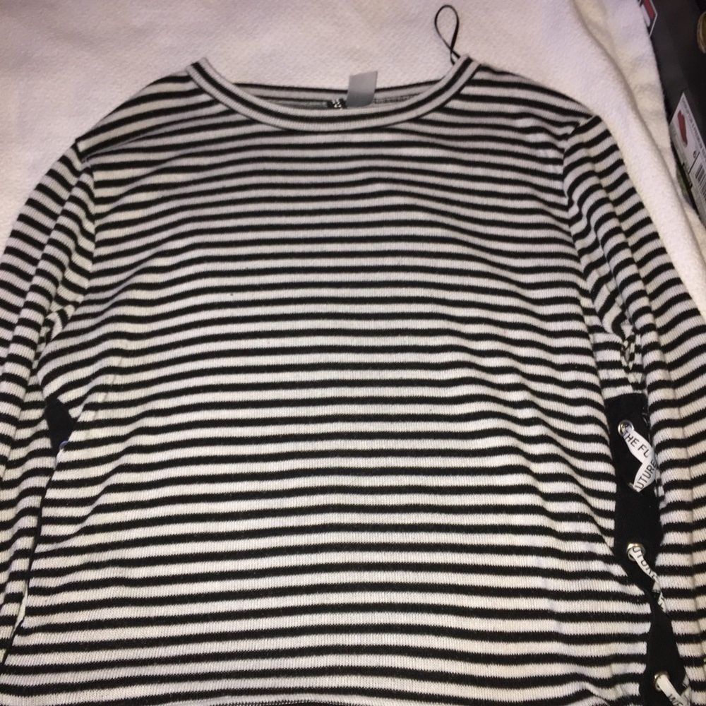 🖤 STRIPPED LONG SLEEVE FROM H&M 🖤